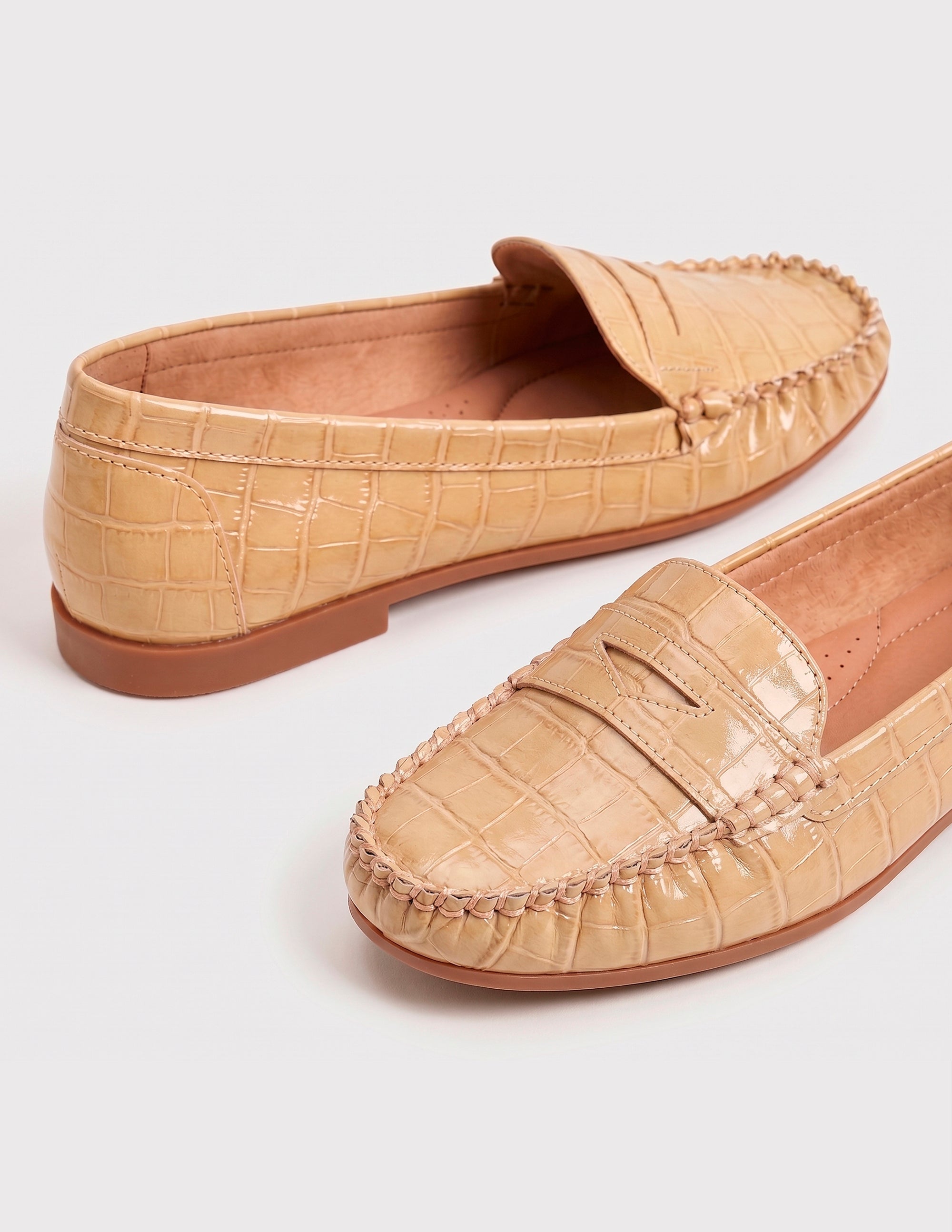 Mocassim Croco Bege