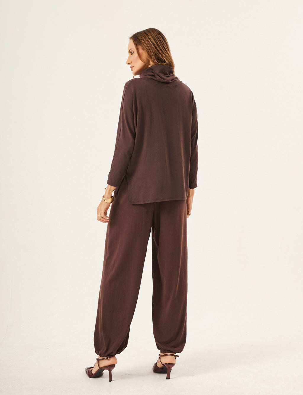 Conjunto Blusa Panamá Marrom com Calça Aladin Marrom