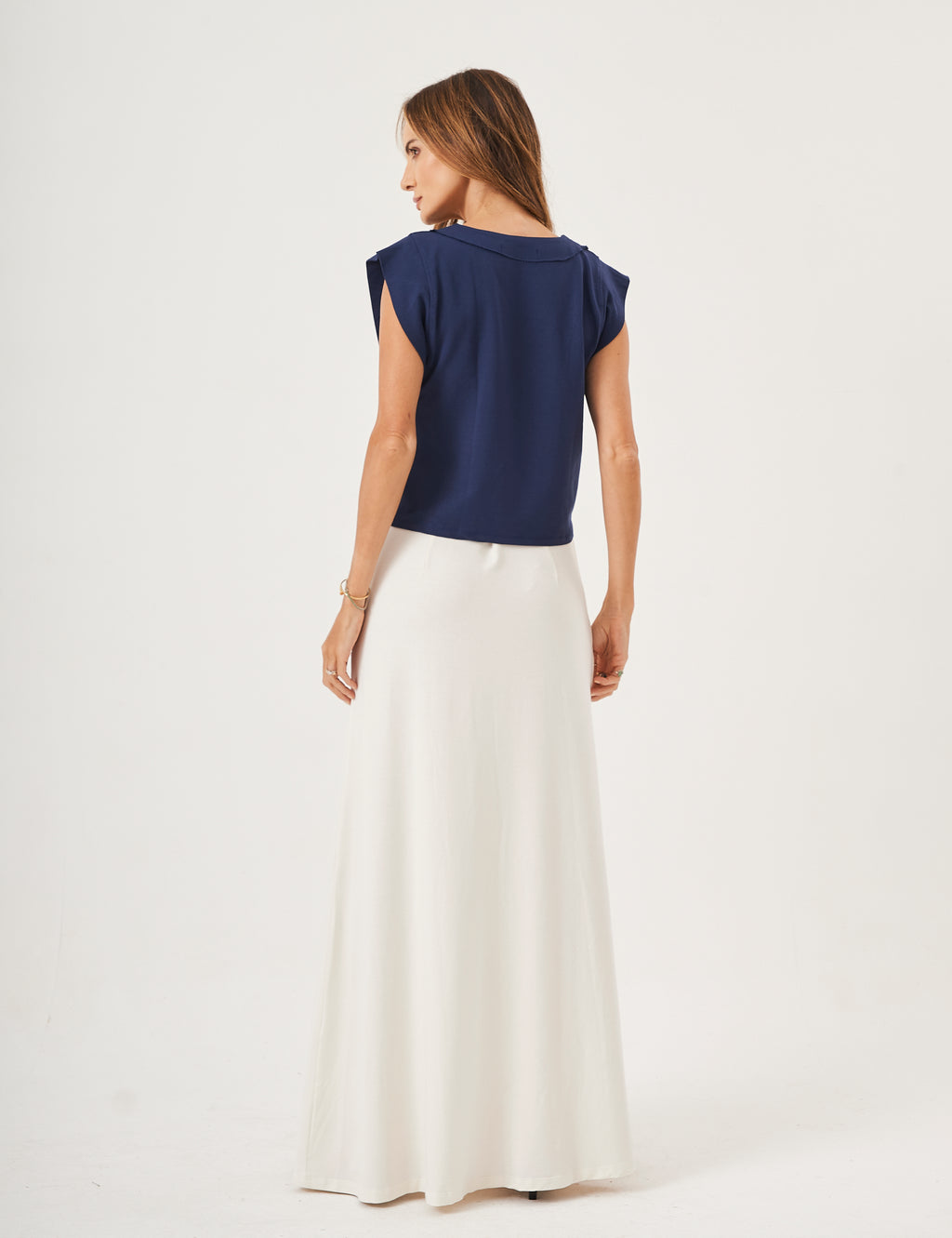 Conjunto Blusa Alessia Azul Marinho e Saia Melanie Off White