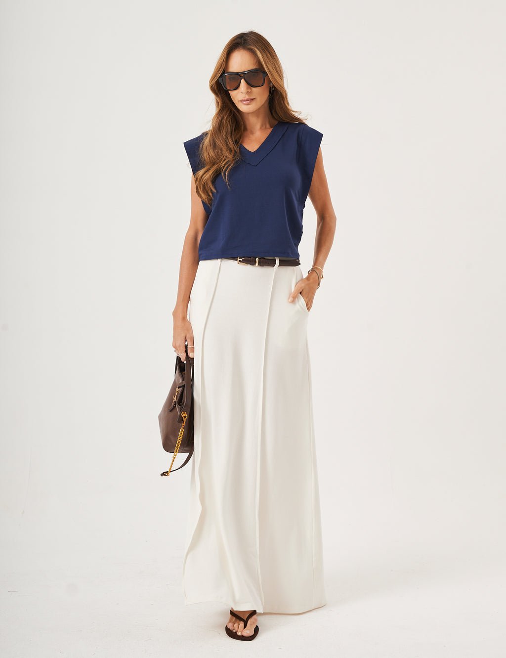 Conjunto Blusa Alessia Azul Marinho e Saia Melanie Off White
