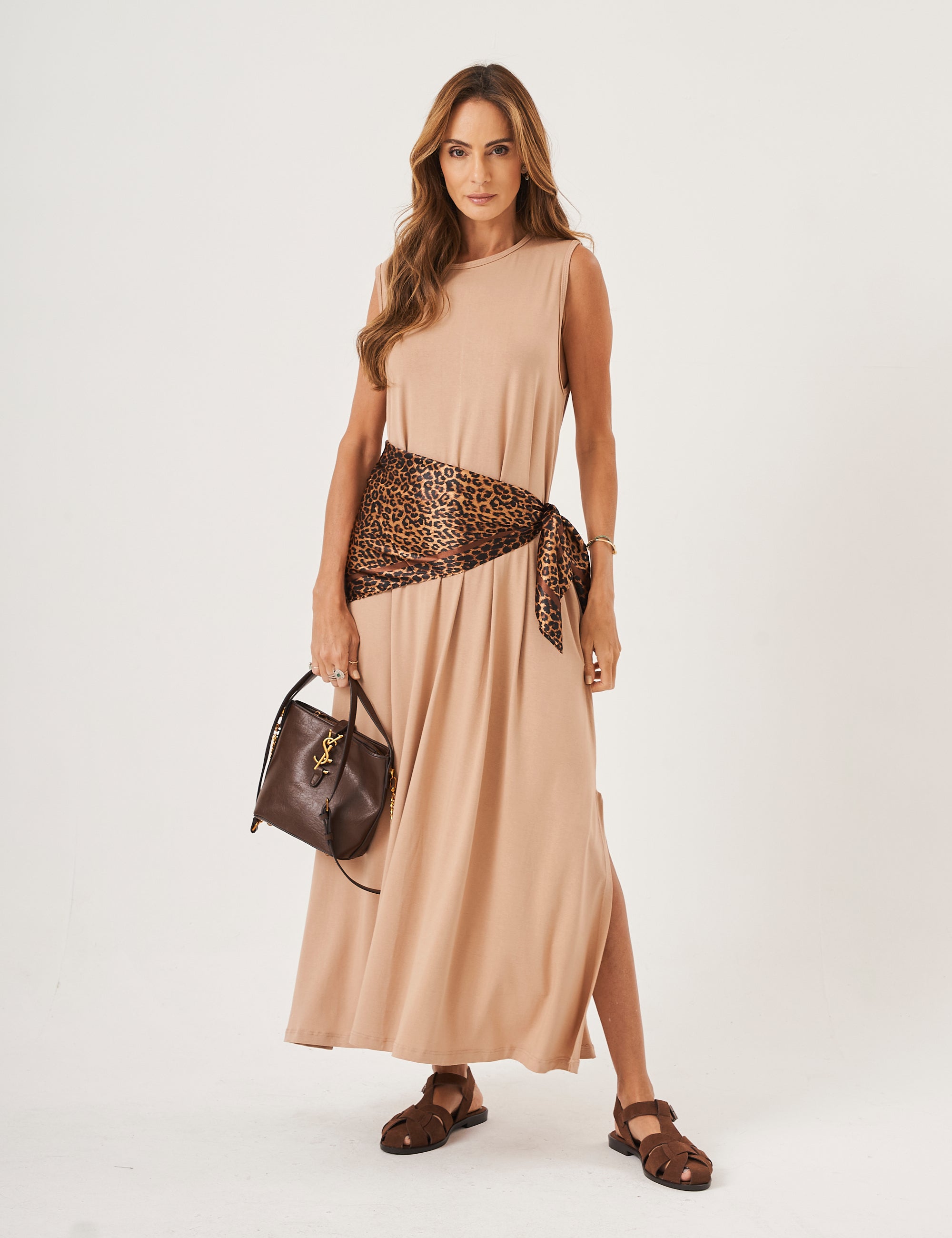 Vestido Clara Longo Bege