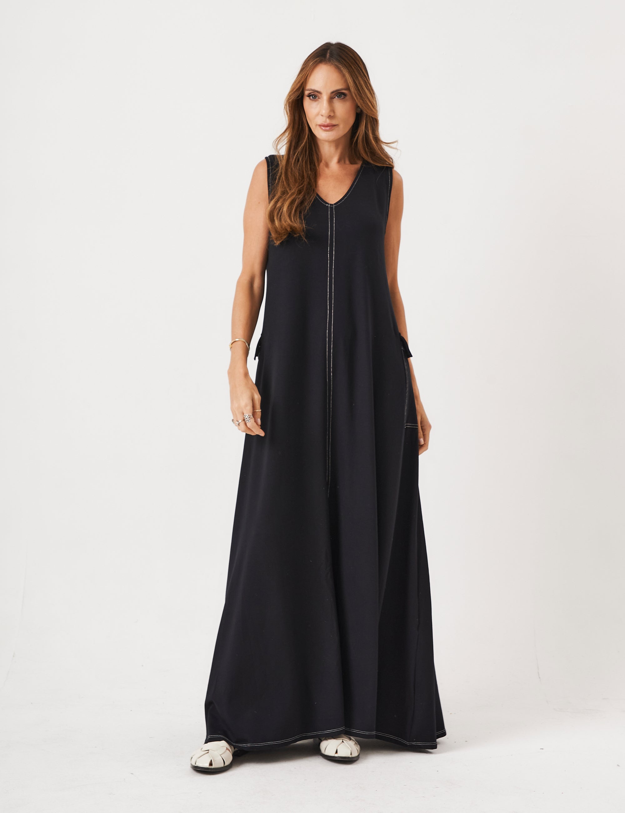 Vestido Pespontado Anastasia Preto