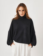 Conjunto Poncho Preto e Saia Alessia Off White