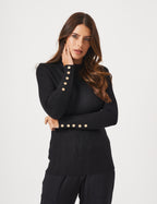 Tricot Preto Com Botões Dourados
