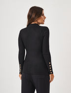 Tricot Preto Com Botões Dourados