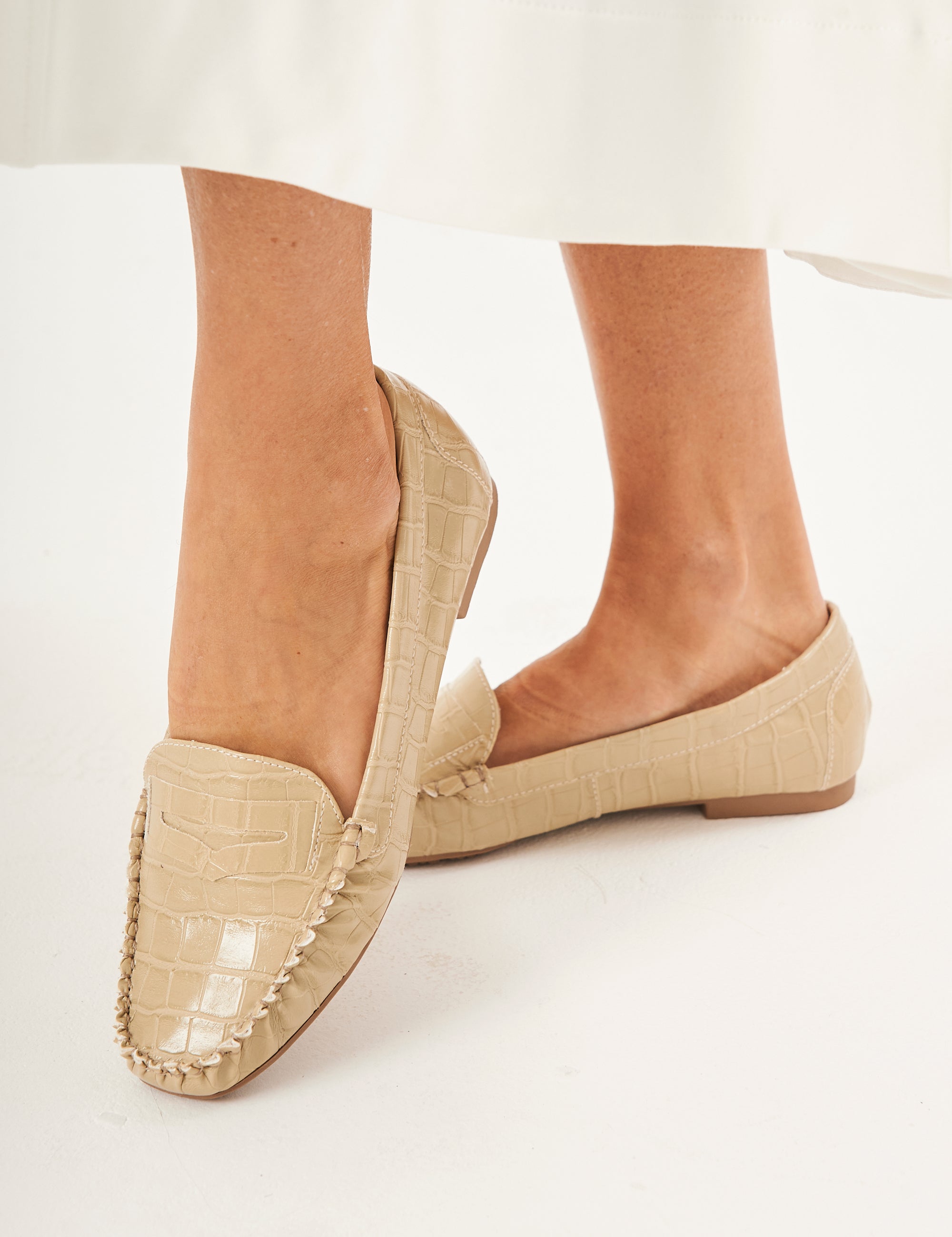 Mocassim Croco Bege