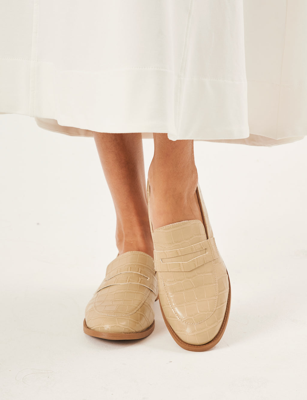 Sapato Loafer Croco Bege