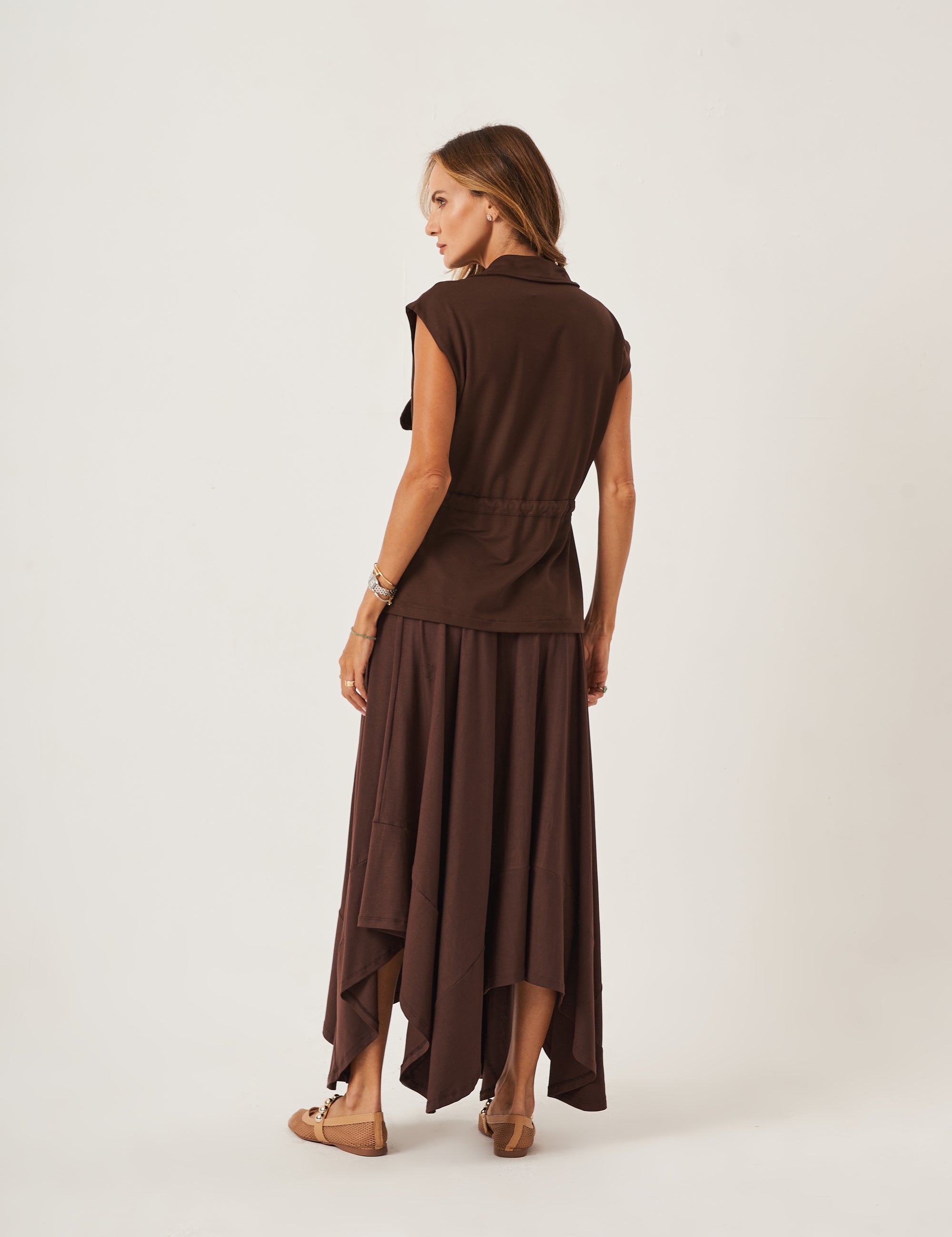 Conjunto Colete Havanna Marrom e Saia Eloa Marrom