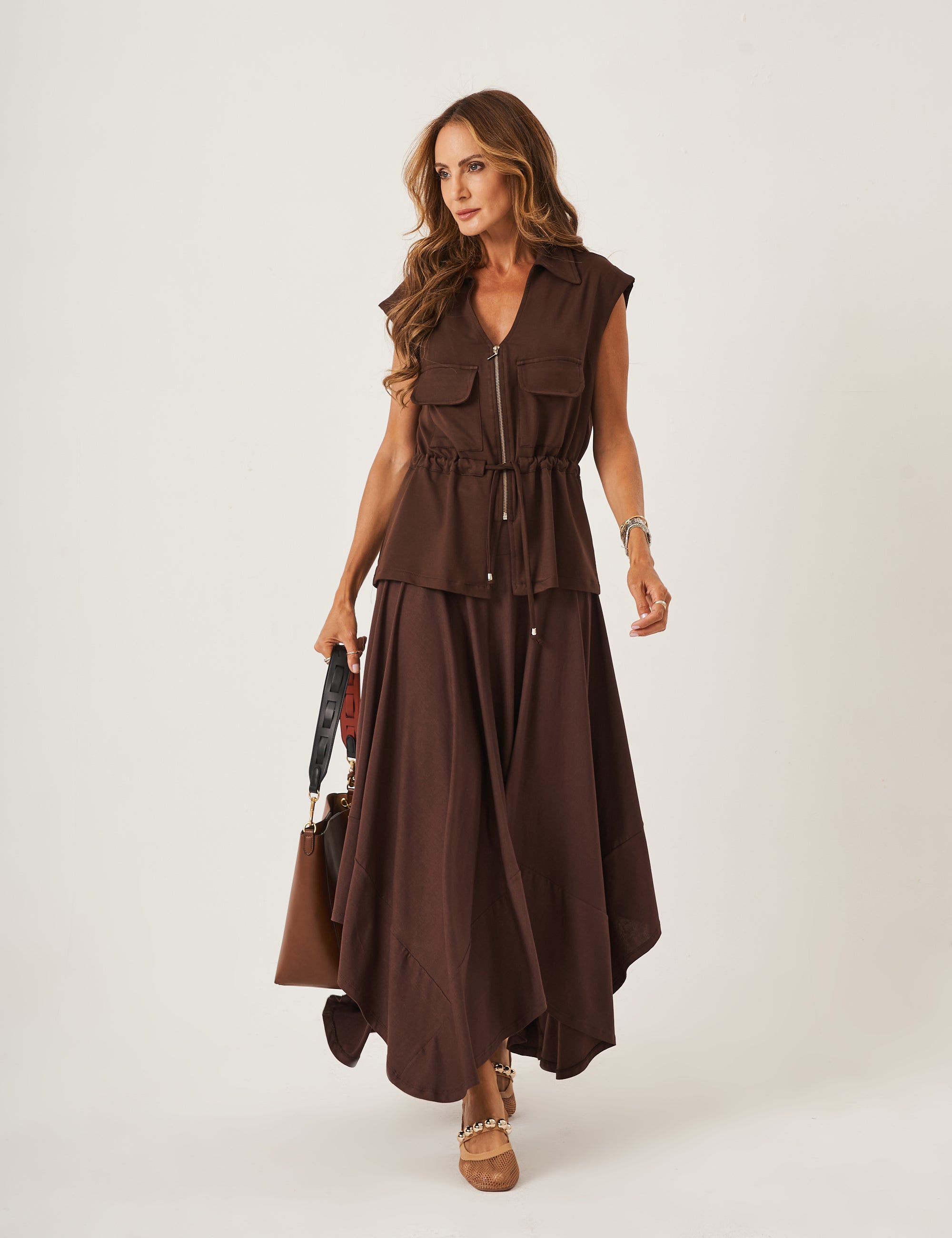 Conjunto Colete Havanna Marrom e Saia Eloa Marrom