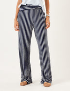 Conjunto Regata Fendas Azul Céu e Calça Ella Azul Marinho