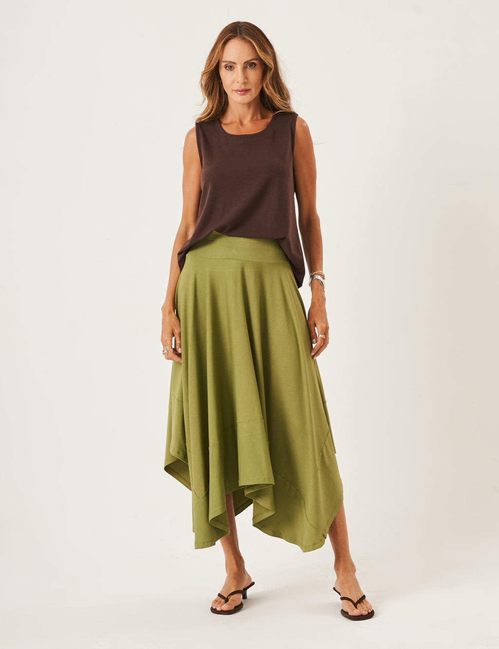 Conjunto Blusa Ayla Marrom e Saia Eloá Verde Oliva