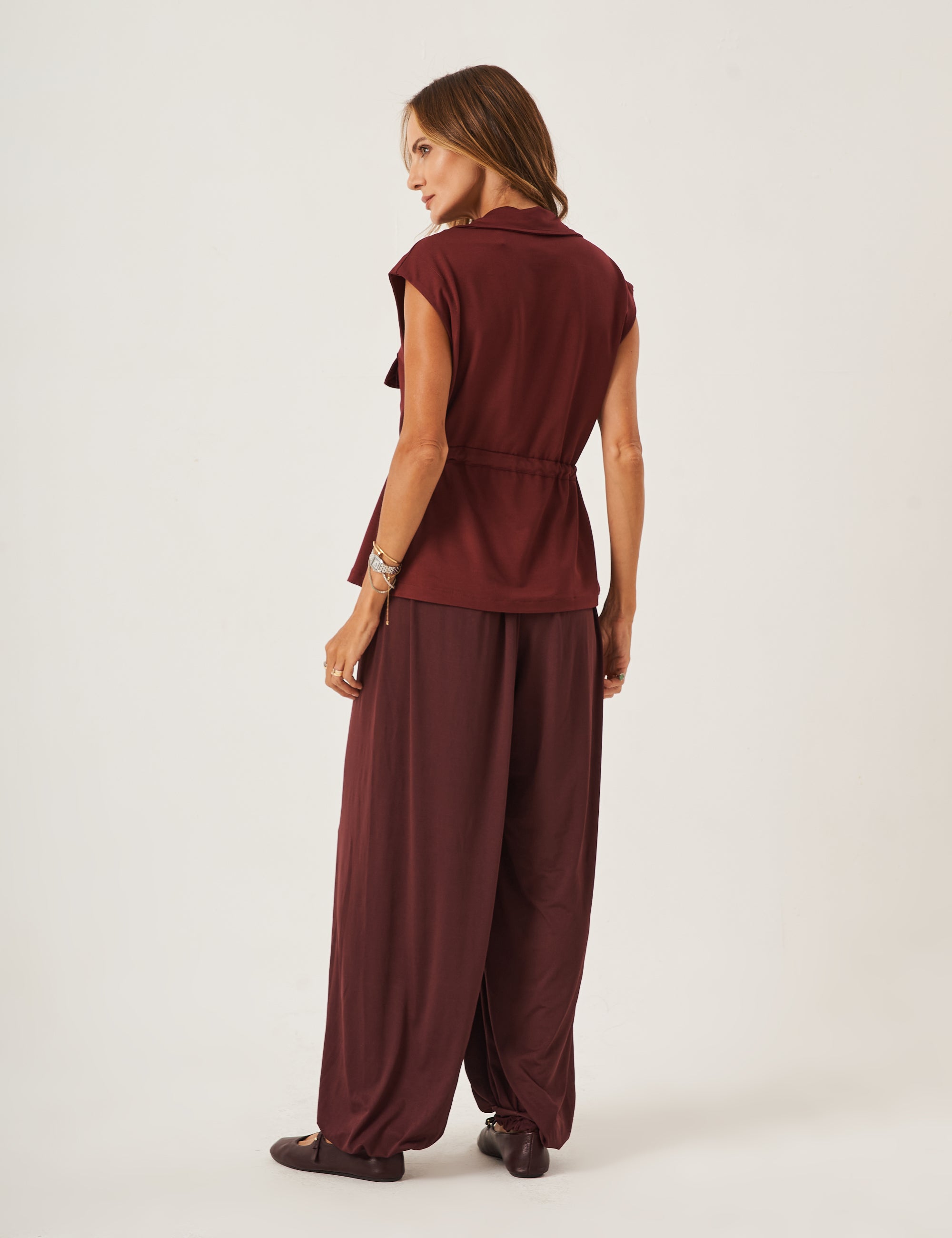 Conjunto Colete Havanna Malbec e Calça Aladin Marrom