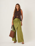 Conjunto Blusa Ayla Marrom e Calça Eva Verde Oliva