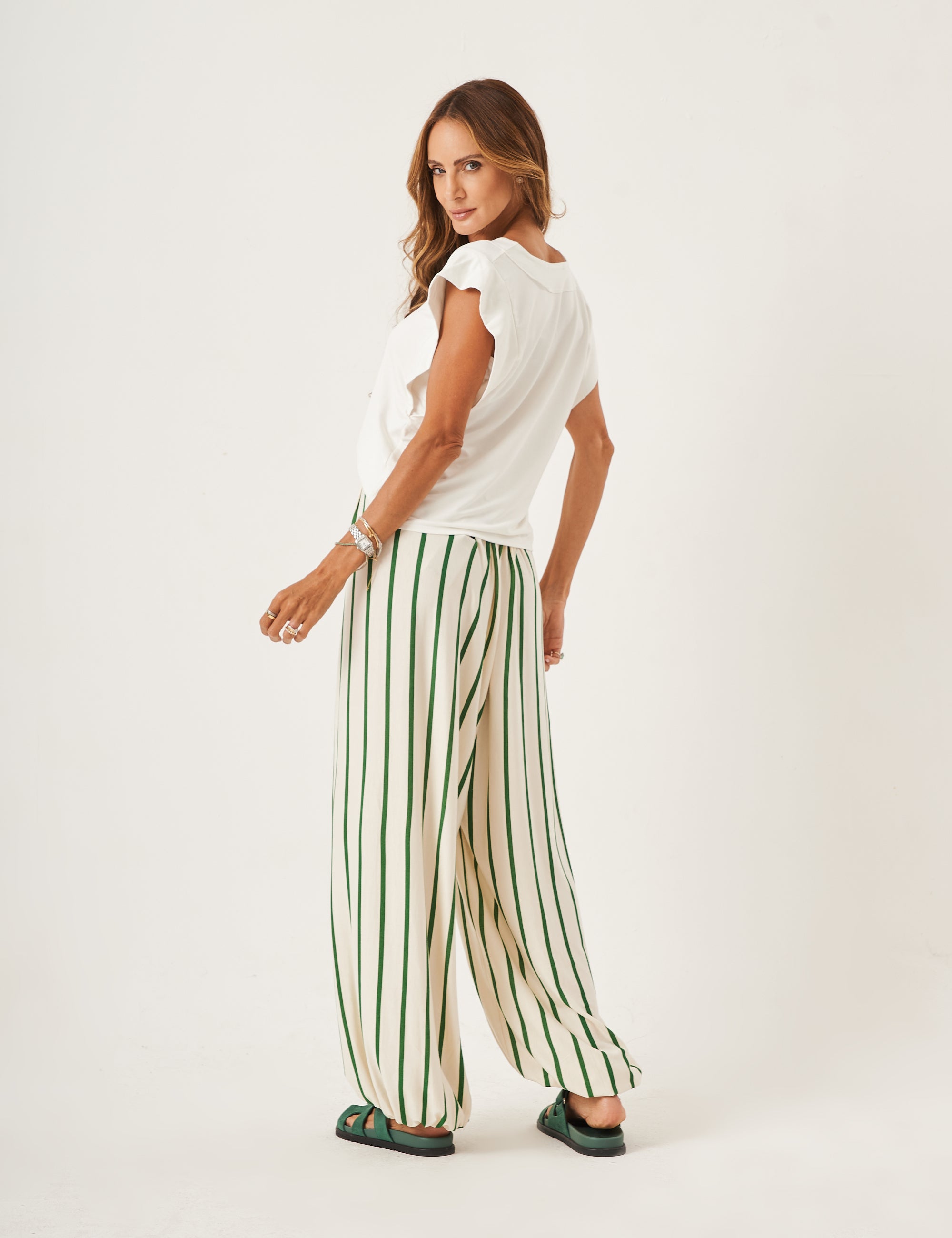 Conjunto Blusa Alessia Off White e Calça Elisa Listras Verde