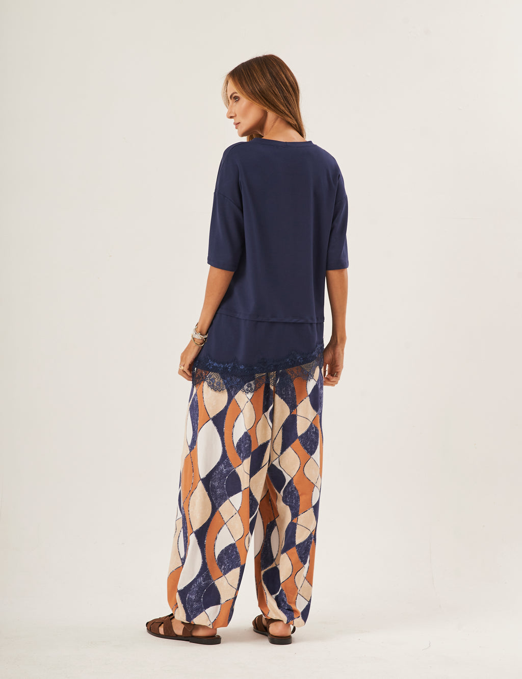 Conjunto Blusa Chiara Azul Marinho e Calça Aladin Estampa em Losango Marinho