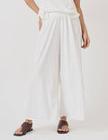 Calça Pantalona Cropped Vera em Malha Canelada Off white