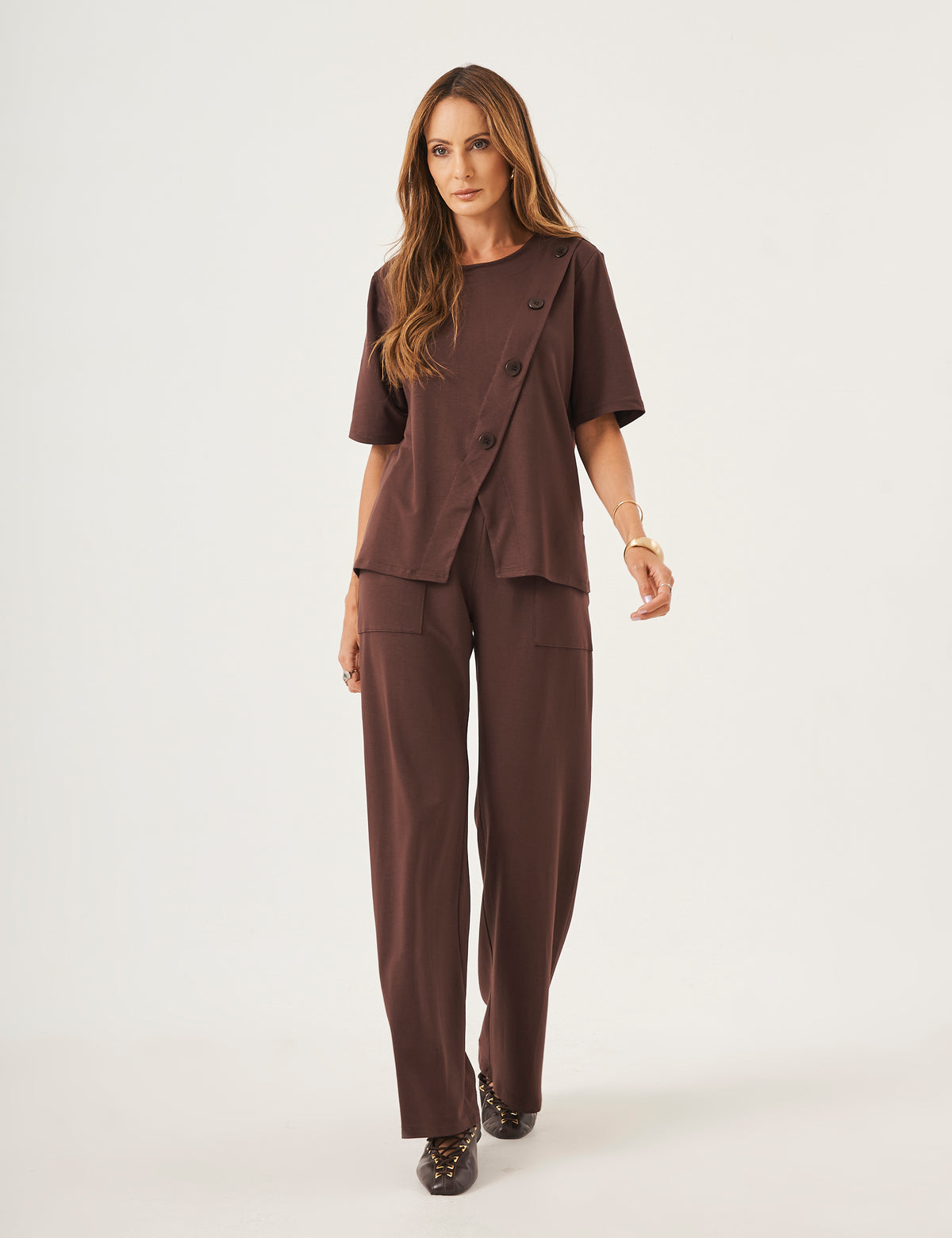 Conjunto Cora Marrom
