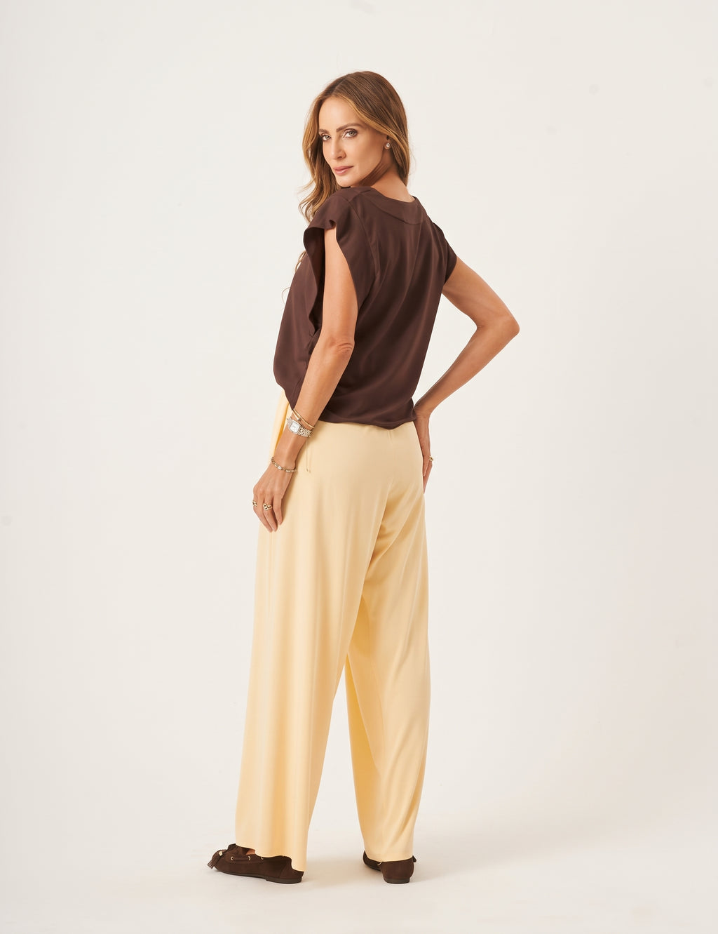 Conjunto Blusa Alessia Marrom e Calça Eva Amarelo Manteiga