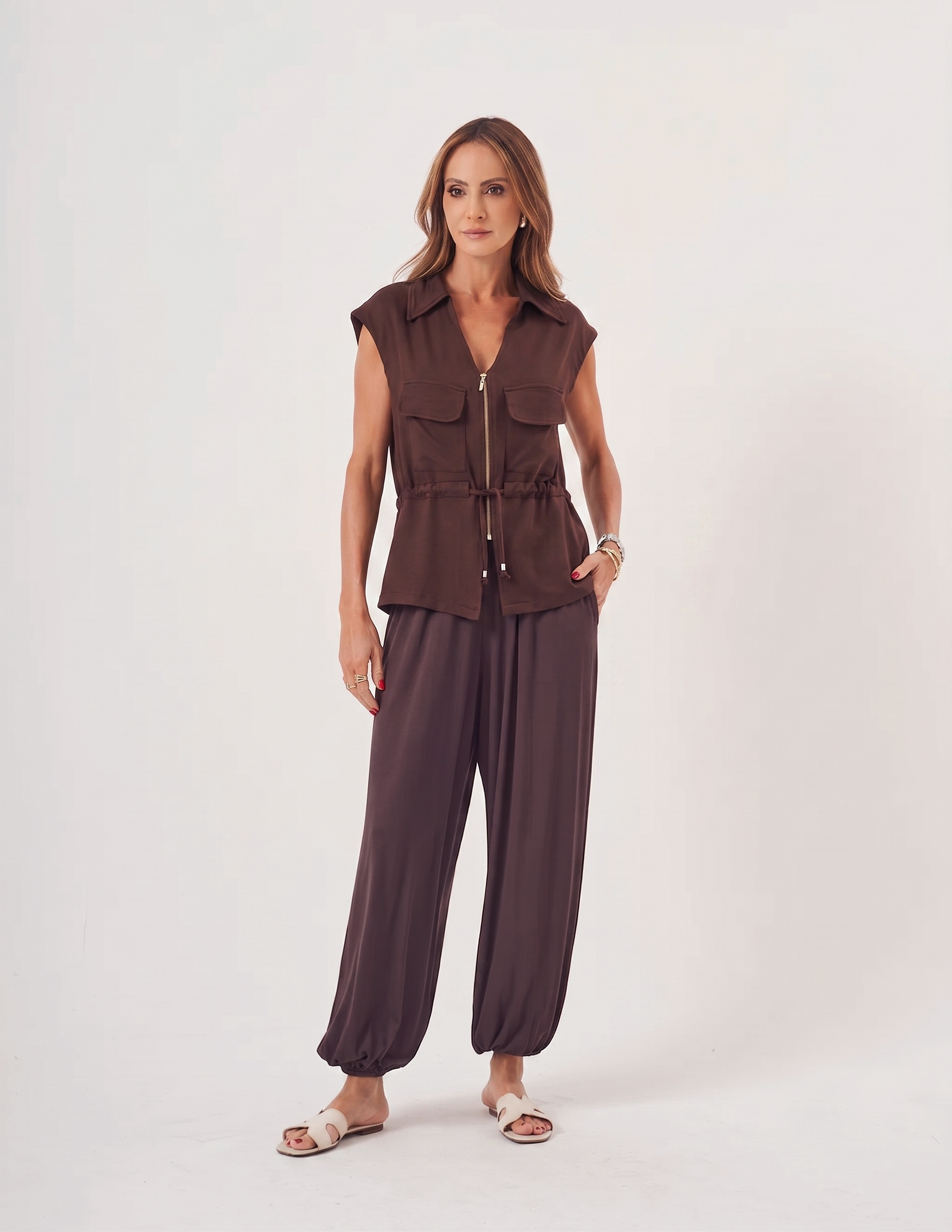 Conjunto Colete Havanna Marrom e Calça Aladin Marrom