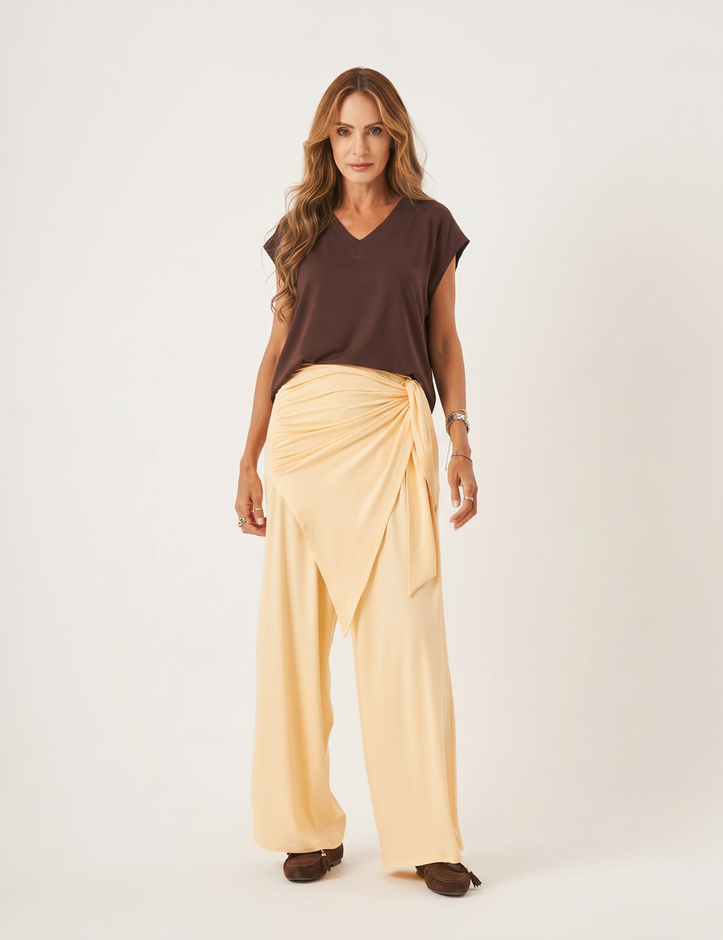 Conjunto Blusa Alessia Marrom e Calça Eva Amarelo Manteiga