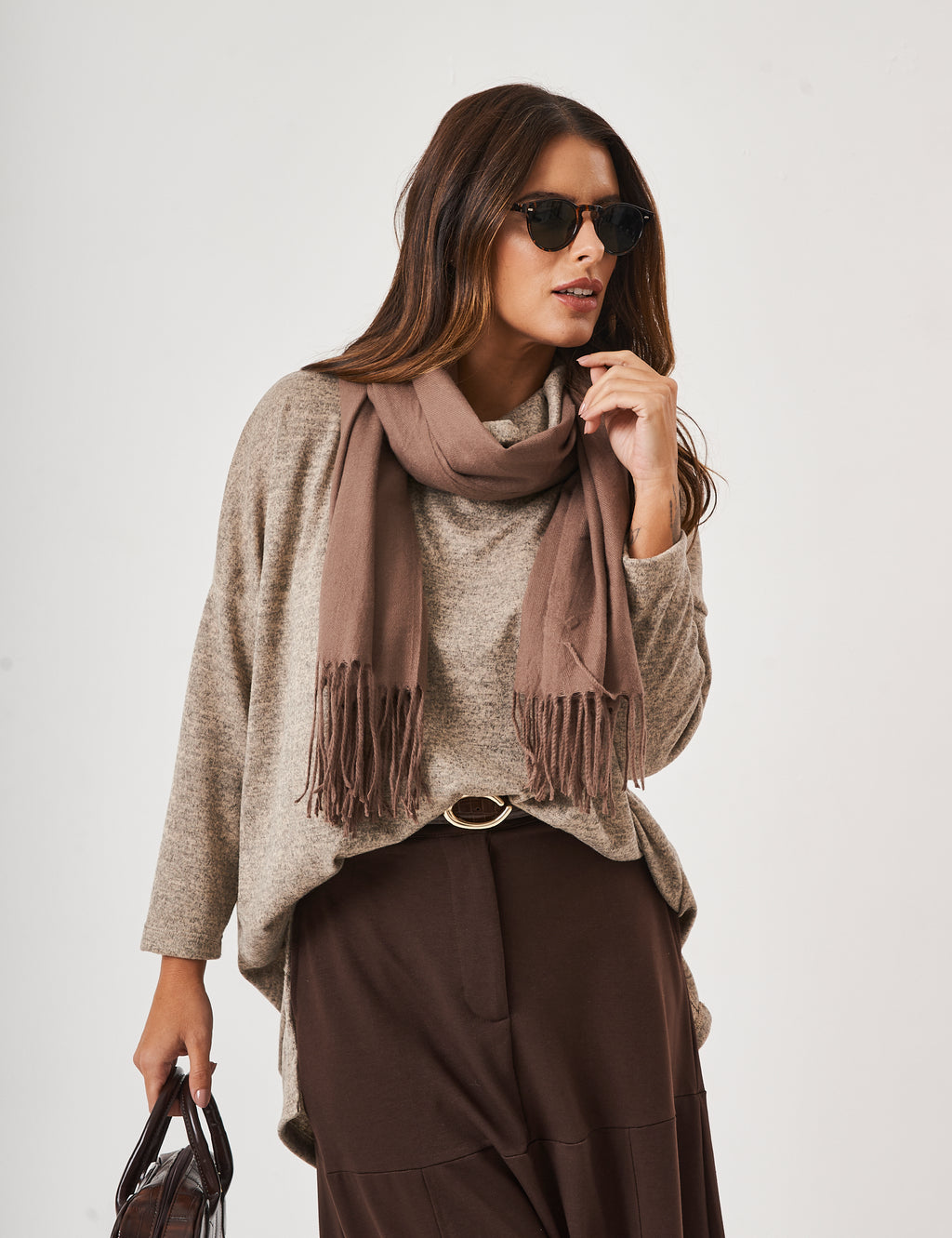 Conjunto Blusa Maya Bege e Saia Ayla Marrom