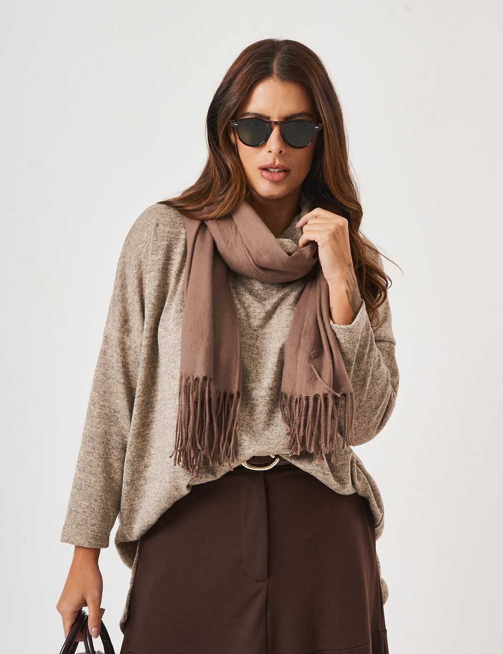Conjunto Blusa Maya Bege e Saia Ayla Marrom