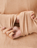 Tricot Bege Com Botões Dourados