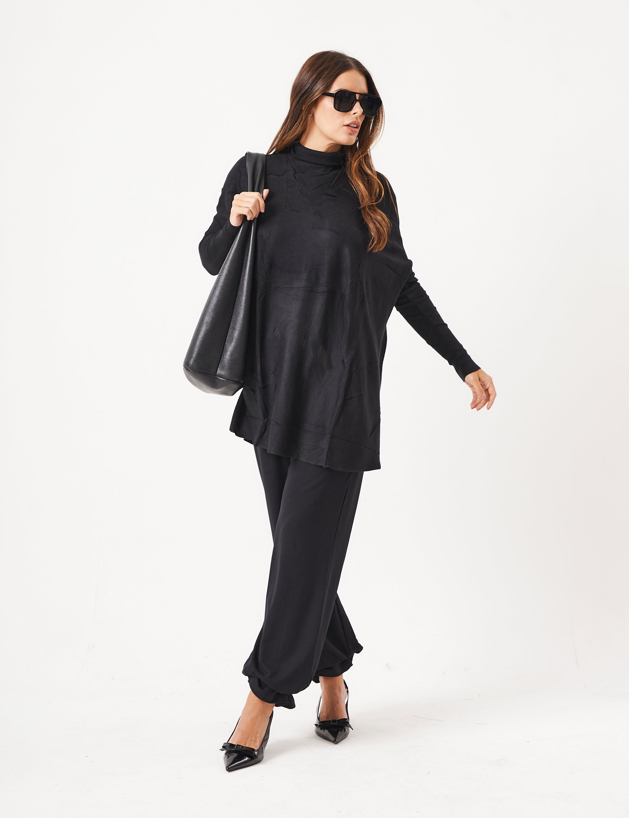 Blusa Tricot Gola Alta Oversized Preto