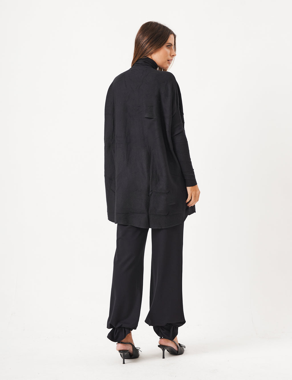Blusa Tricot Gola Alta Oversized Preto