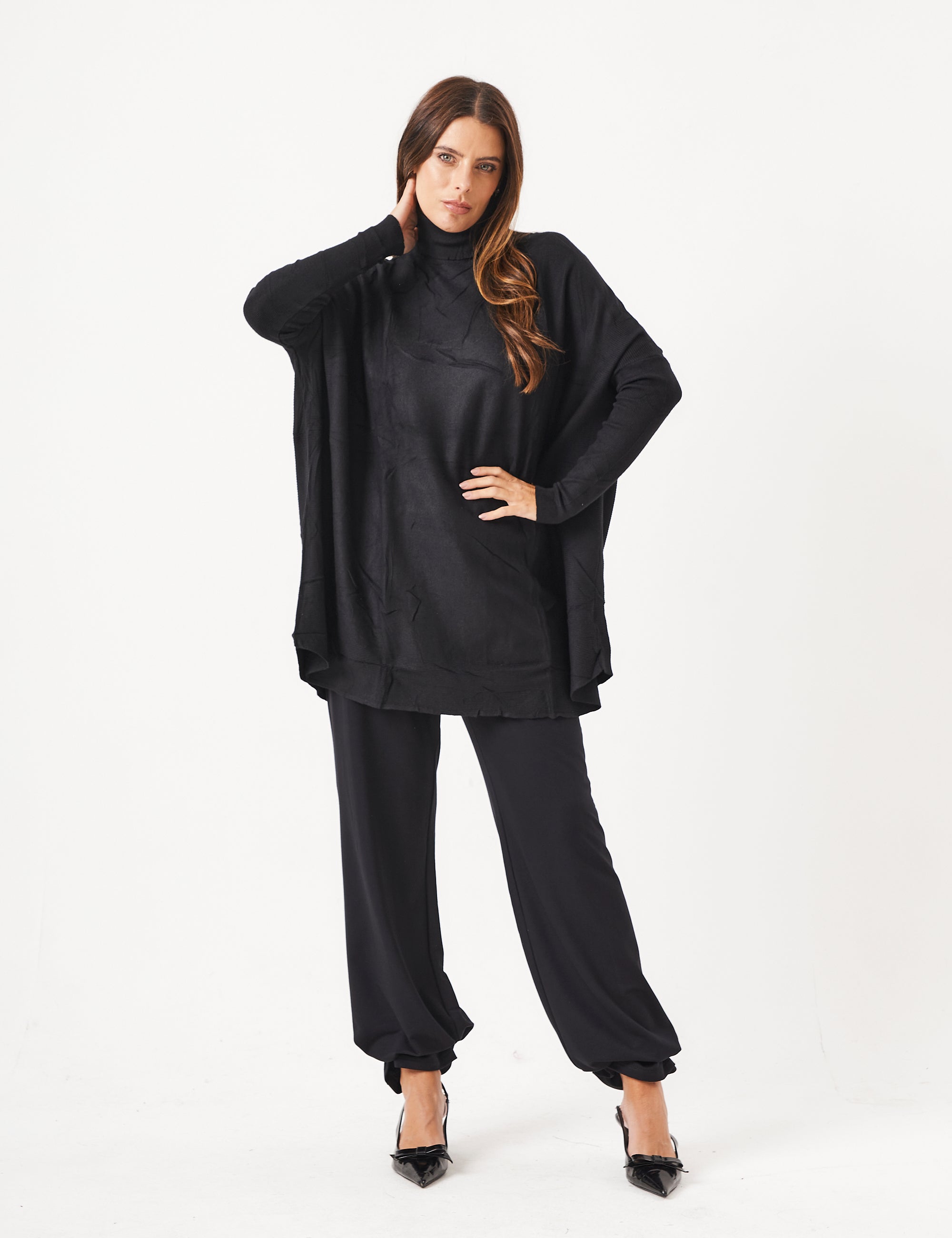 Blusa Tricot Gola Alta Oversized Preto