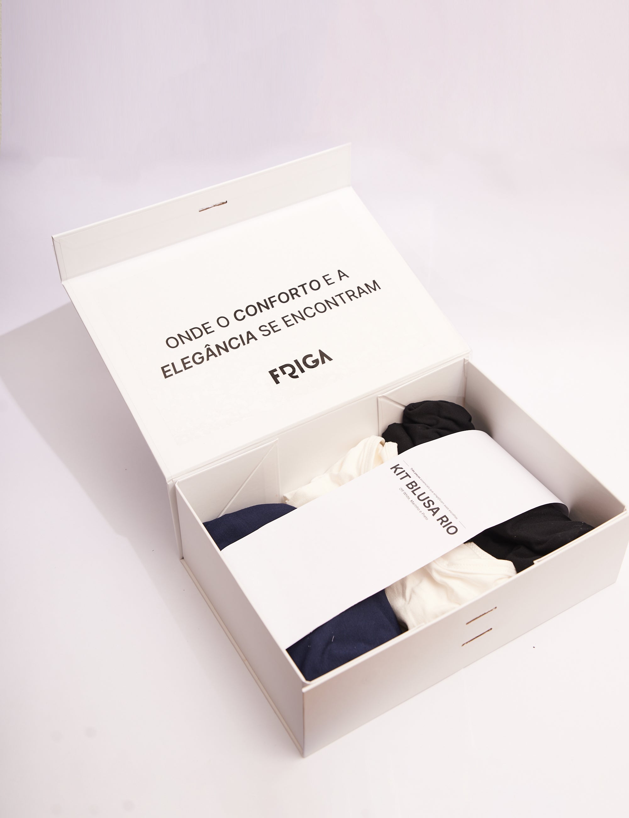 Kit Blusa Rio Off White / Azul Marinho / Preto Único