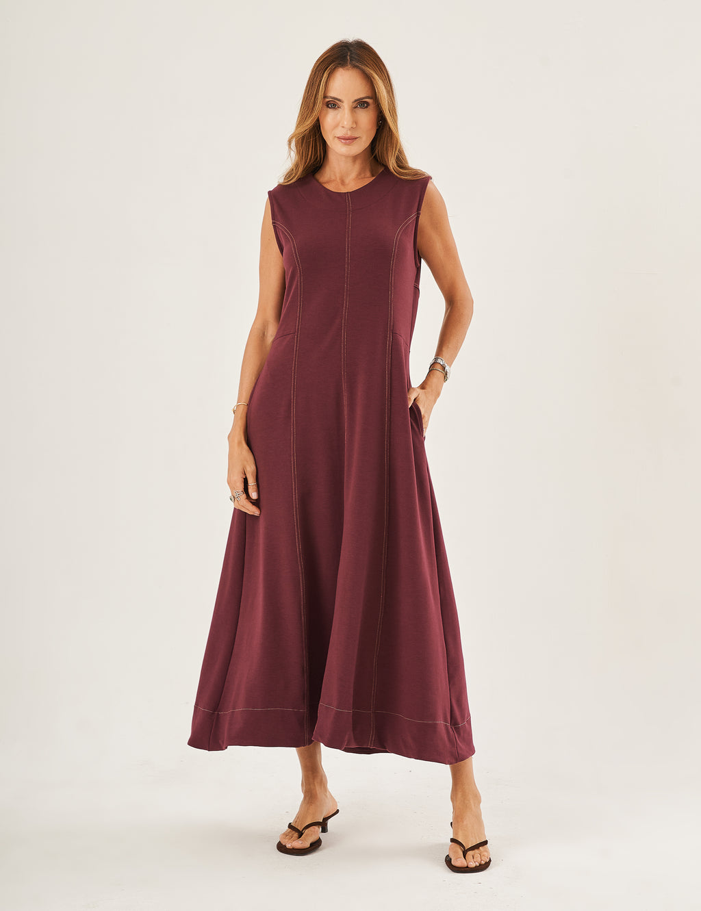 Vestido Pespontado Amelia Malbec