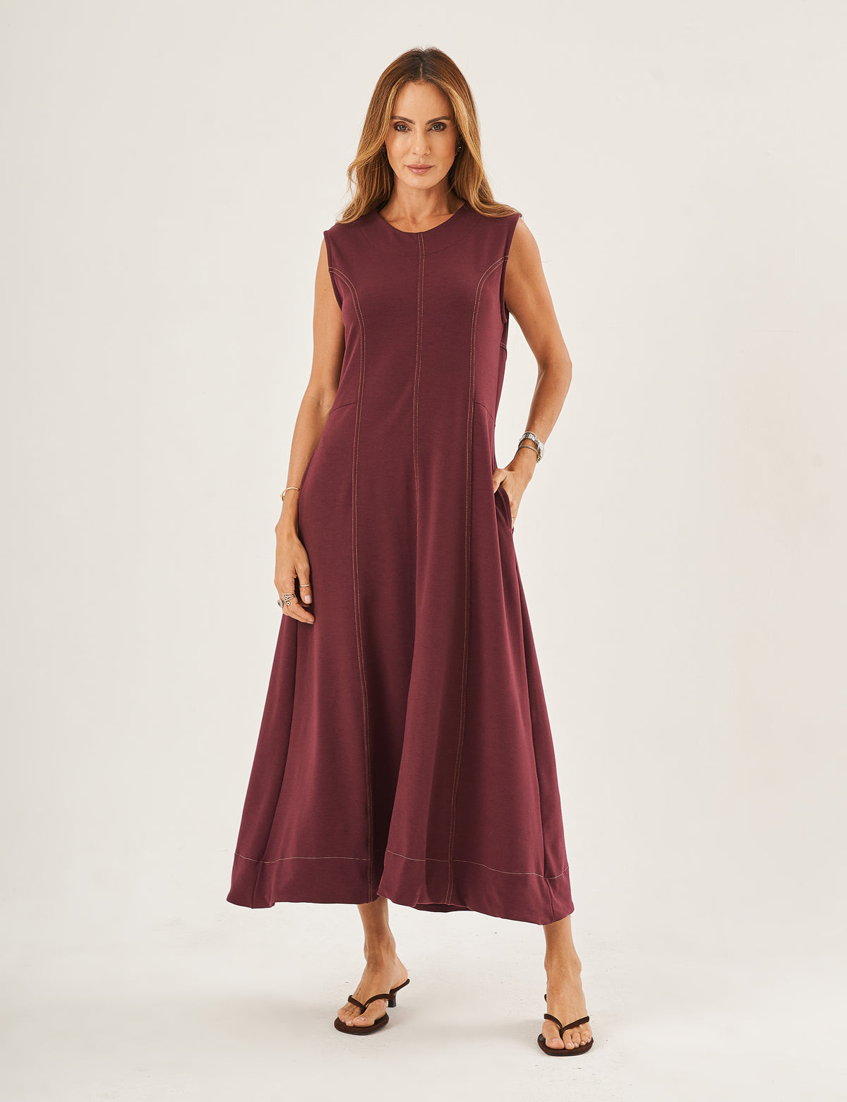 Vestido Pespontado Amelia Malbec