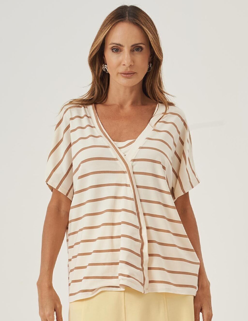 Blusa Transpassada Listras Bege