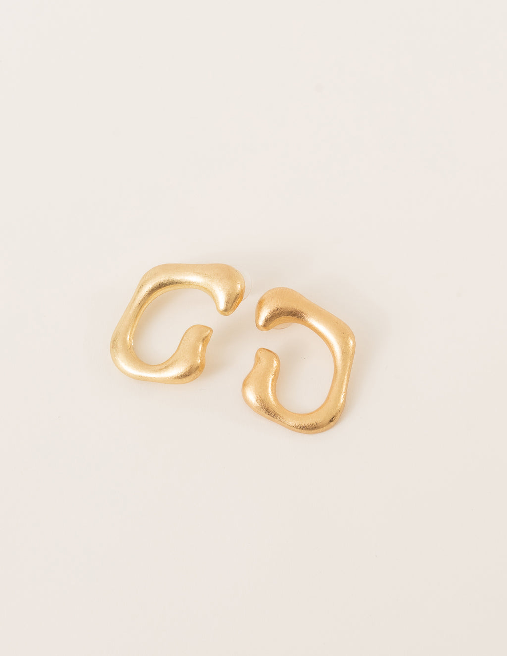 Brinco Orgânico Dourado