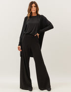 Trijunto Cardigan Longo Preto com Regata fendas preta e Calça Panamá Preta