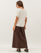 Conjunto Blusa Maria Off White e Saia Midi Valença Marrom