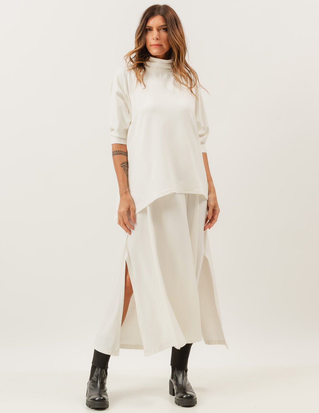 Conjunto Vestido Clara Off White e Blusa Gola Boba Off white