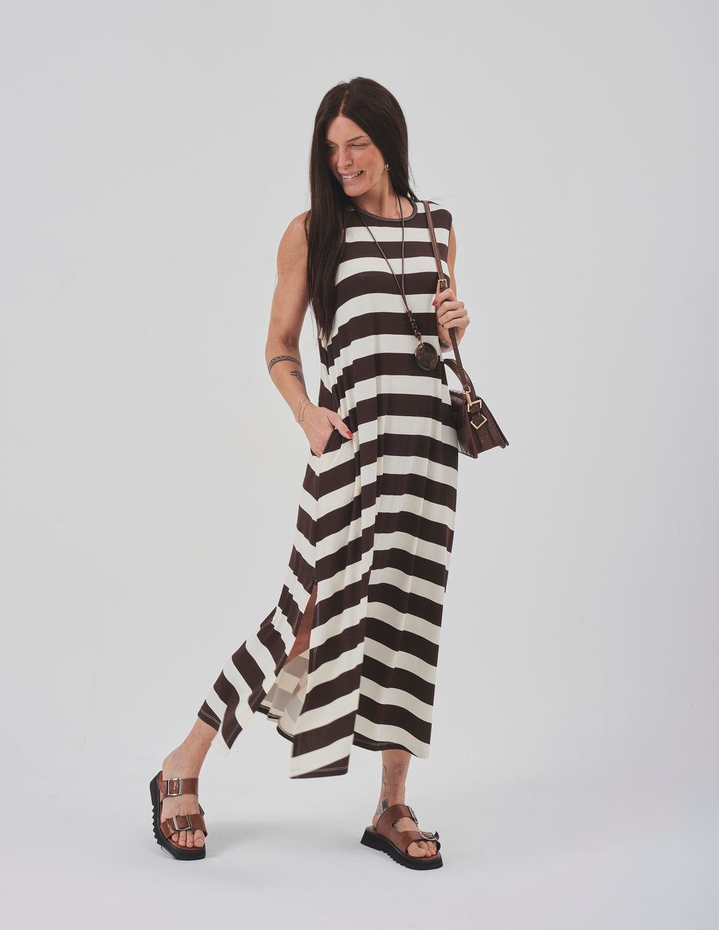 Vestido Clara Listrado Marrom