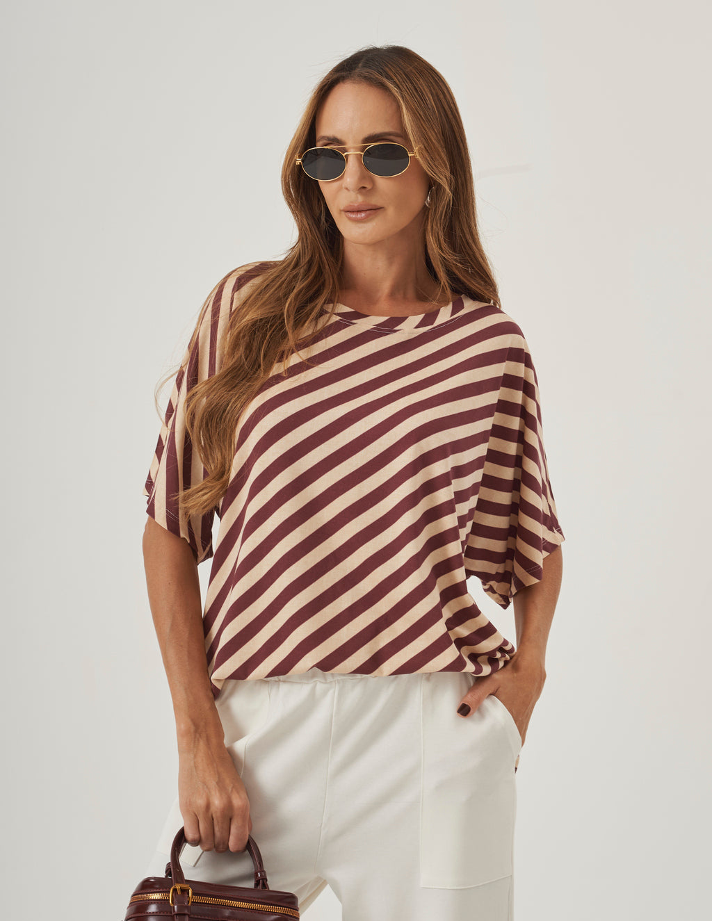 Conjunto Blusa Elisa Listrada Bordo e Calça Cargo Safira Off White
