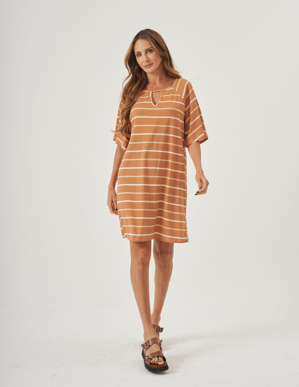 Vestido Curto Maitê Listras Bege e Terracota