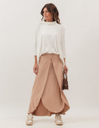 Conjunto Blusa Gola Boba Off White e Saia Elba Bege