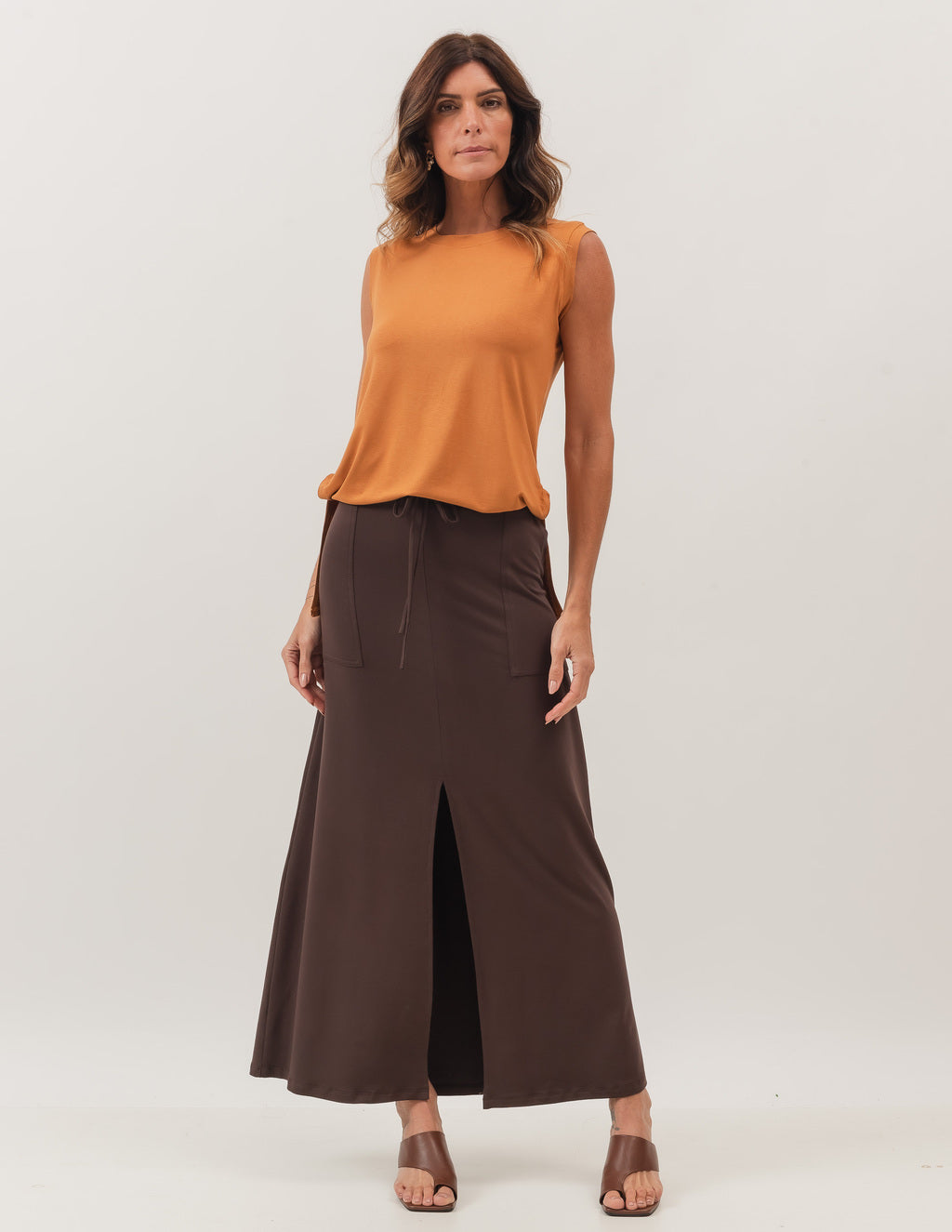 Blusa Regata Kimono Caramelo e Saia Midi Valença Marrom