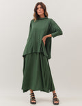 Conjunto Blusa Gola Boba Verde Militar com Vestido Clara Verde Militar