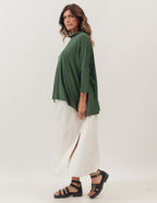 Conjunto Vestido Clara Off White e Blusa Gola Boba Verde Militar