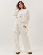 Trijunto Cardigan Barbara Off White com Regata Fendas Off White e Calça Panama Off White