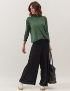 Conjunto Blusa Gola boba Verde Militar e Calça Pantalona Vera Preta