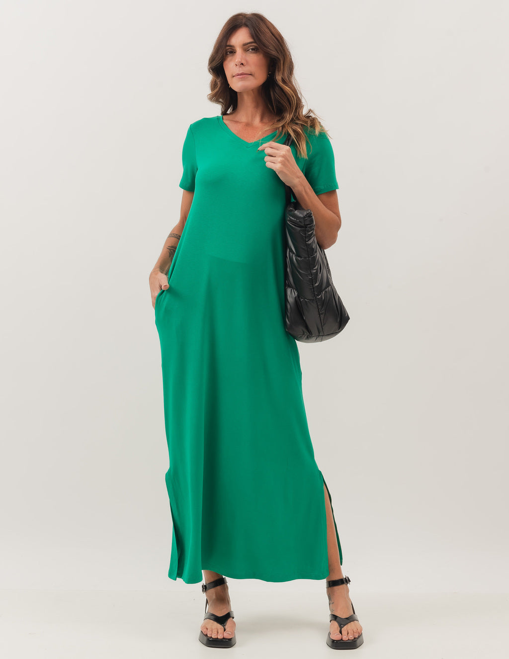 VESTIDO LONGO COM BOLSO VERDE BANDEIRA