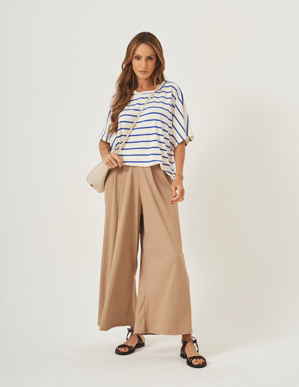 Conjunto Blusa Elisa Listras Azul Marinho e Calça Vera Em malha Canelada Bege