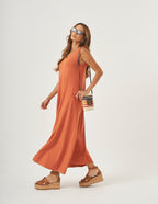 Vestido Pespontado Anastasia Terracota